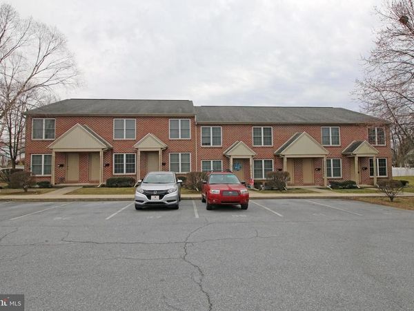 63 N. CHERRY STR. , ANNVILLE, PA 17003