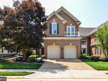 20269 ISLAND VIEW COURT , STERLING, VA 20165