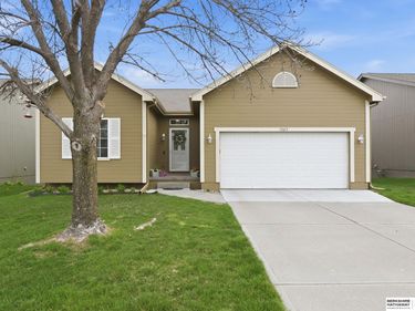 13613 14th Street , Bellevue, NE 68123