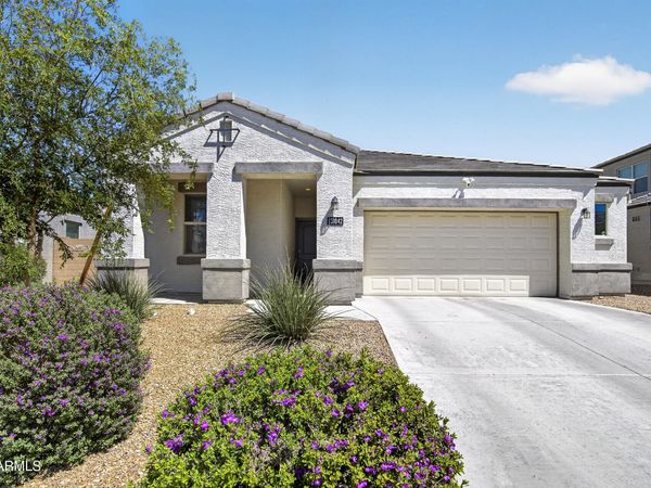 31042 W EARLL Drive, Buckeye, AZ 85396