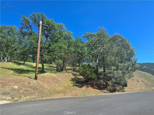 3128 Wolf Creek Rd, Clearlake Oaks, CA 95423