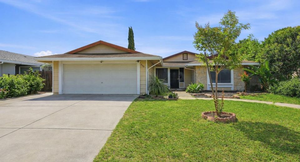 4170 Armadale Way, Sacramento, CA 95823 Photo
