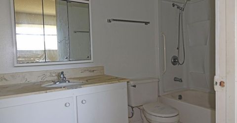 9325 Henley Way, Sacramento, CA 95826 Photo