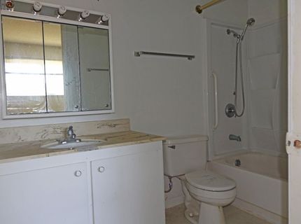 9325 Henley Way, Sacramento, CA 95826 Photo