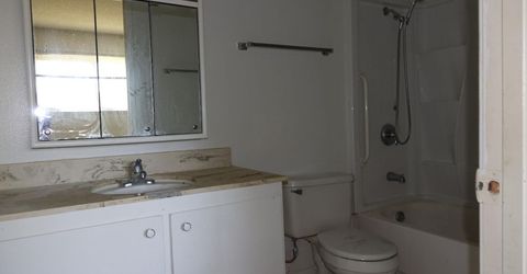 9325 Henley Way, Sacramento, CA 95826 Photo