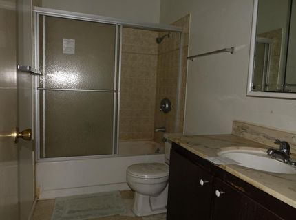 9325 Henley Way, Sacramento, CA 95826 Photo