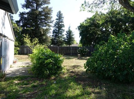9325 Henley Way, Sacramento, CA 95826 Photo