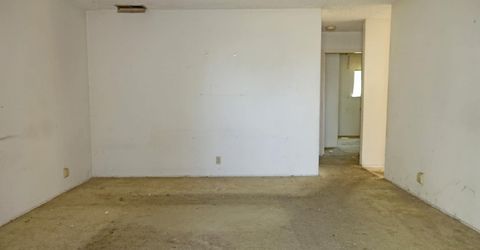 9325 Henley Way, Sacramento, CA 95826 Photo