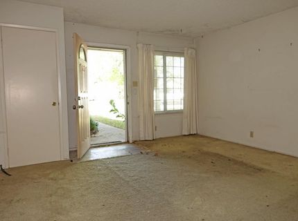 9325 Henley Way, Sacramento, CA 95826 Photo