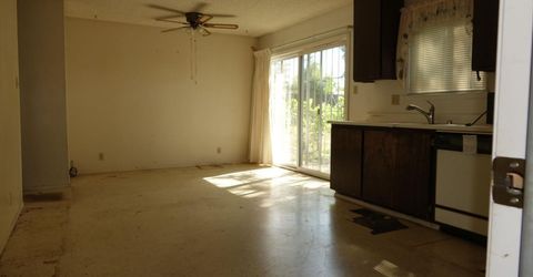 9325 Henley Way, Sacramento, CA 95826 Photo