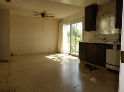 9325 Henley Way, Sacramento, CA 95826 Photo