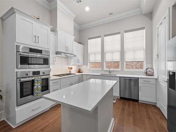 4643 Warwood Lane, Dallas, TX 75219