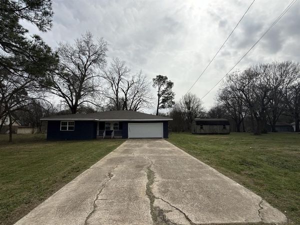 410 Lone Star Road, Trinidad, TX 75163