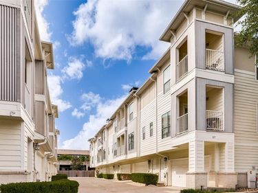 2407 Stutz Drive, Unit B5, Dallas, TX 75235