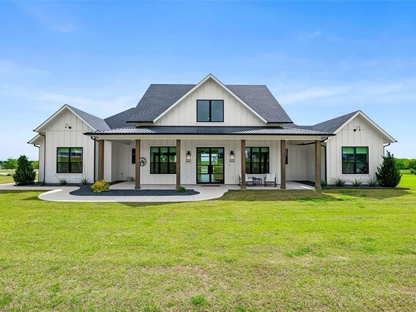 8708 Freeman Road, Sanger, TX 76266