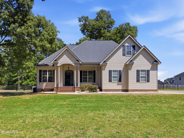 206 Laurel Drive, Pikeville, NC 27863