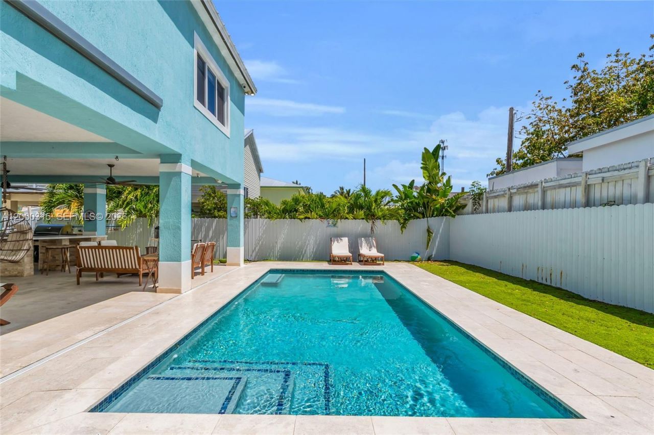 949 Plantation Road , Key Largo, FL 33037 Photo