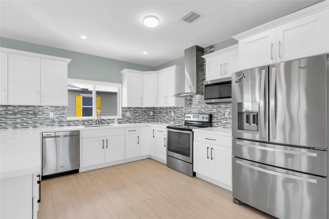 949 Plantation Road, Key Largo, FL 33037 Photo