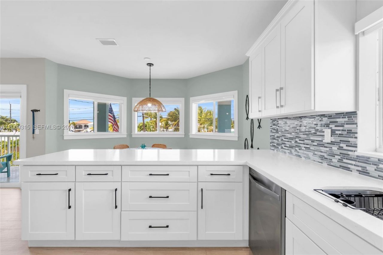 949 Plantation Road, Key Largo, FL 33037 Photo