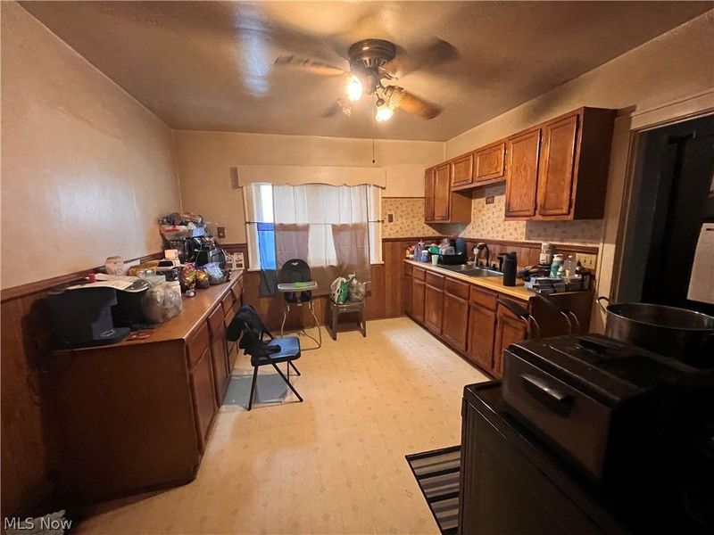 4115 E 56th Street, Cleveland, OH 44105 Photo 8