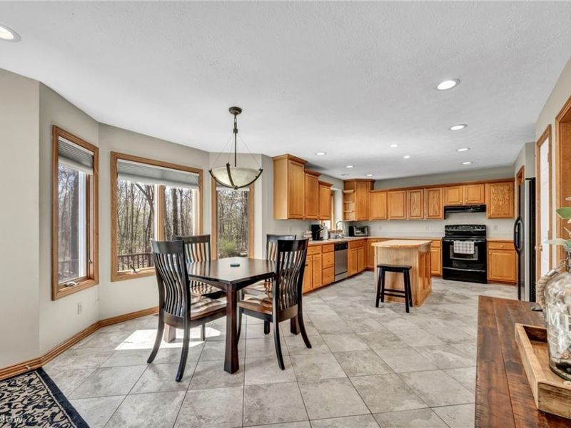 760 Jeanette Street, Brunswick, OH 44212 Photo 13