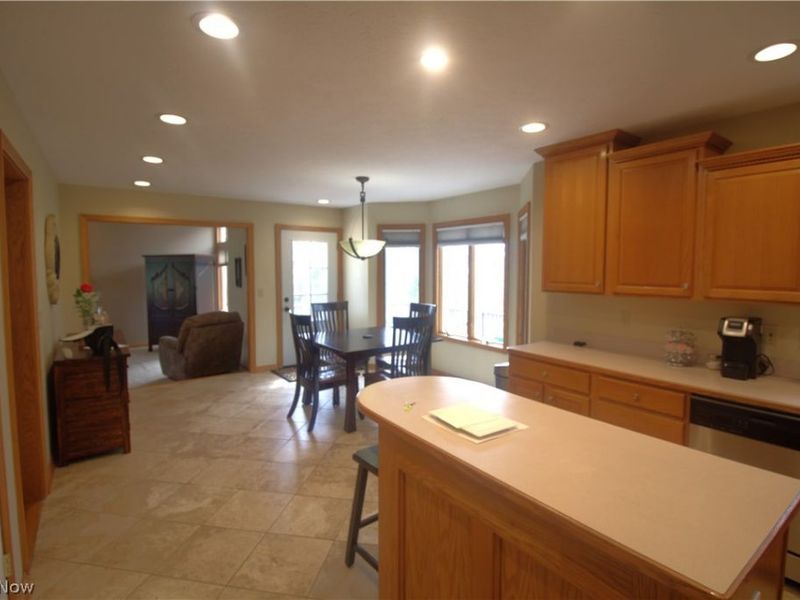 760 Jeanette Street, Brunswick, OH 44212 Photo 6