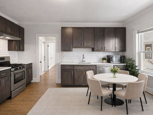 193 Florence St, Unit 2R, Boston, MA 02131