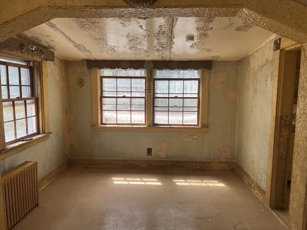 139 Eastern Ave, Essex, MA 01929