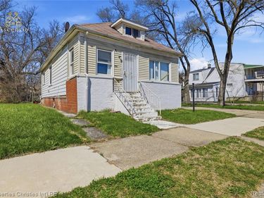 17139 Mackay Street , Detroit, MI 48212