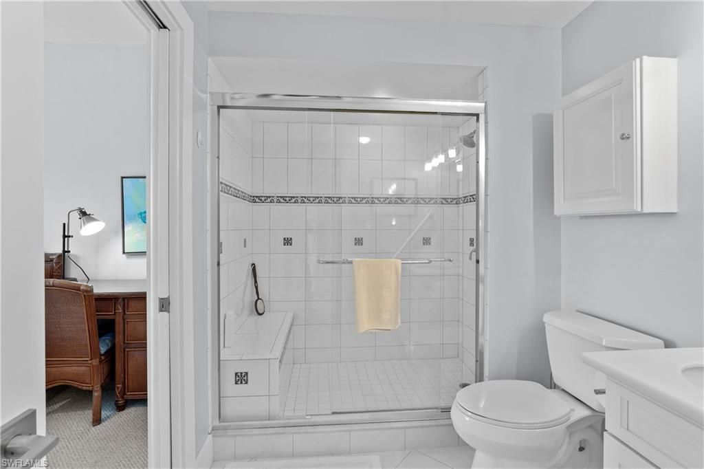3308 Europa Dr, Unit 30, Naples, FL 34105 Photo