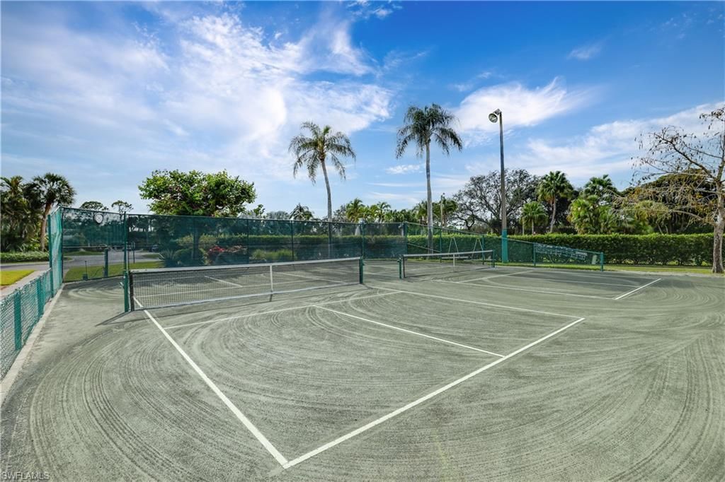 3308 Europa Dr, Unit 30, Naples, FL 34105 Photo