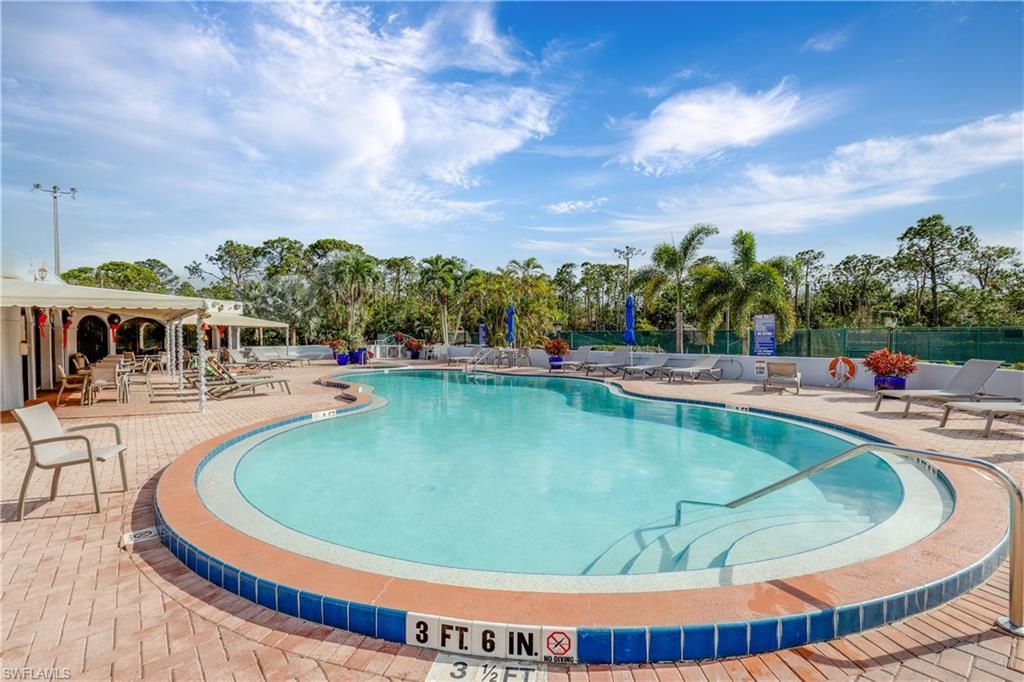 3308 Europa Dr, Unit 30, Naples, FL 34105 Photo
