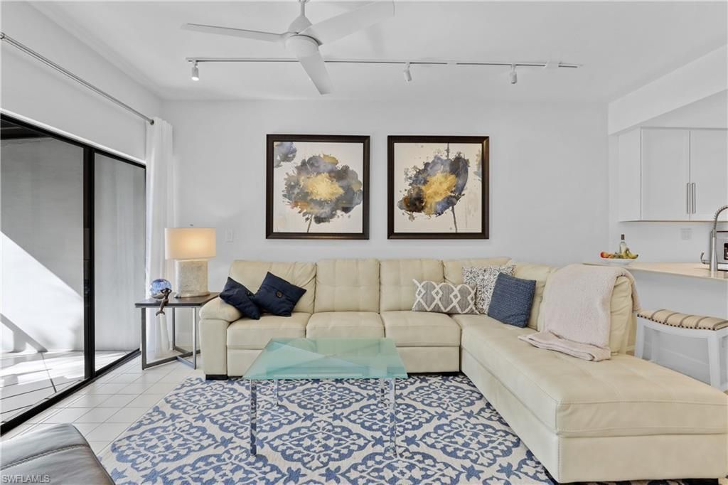 3308 Europa Dr, Unit 30, Naples, FL 34105 Photo