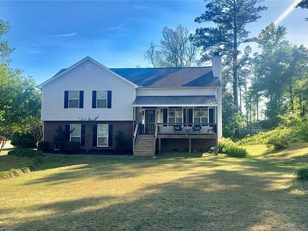 605 Dakota Street, Bethlehem, GA 30620