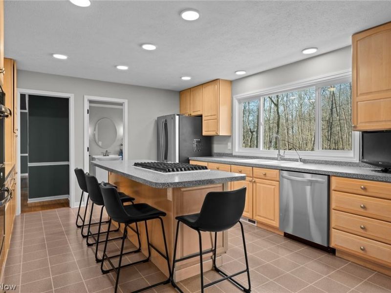 7306 Granby Drive, Hudson, OH 44236 Photo 12