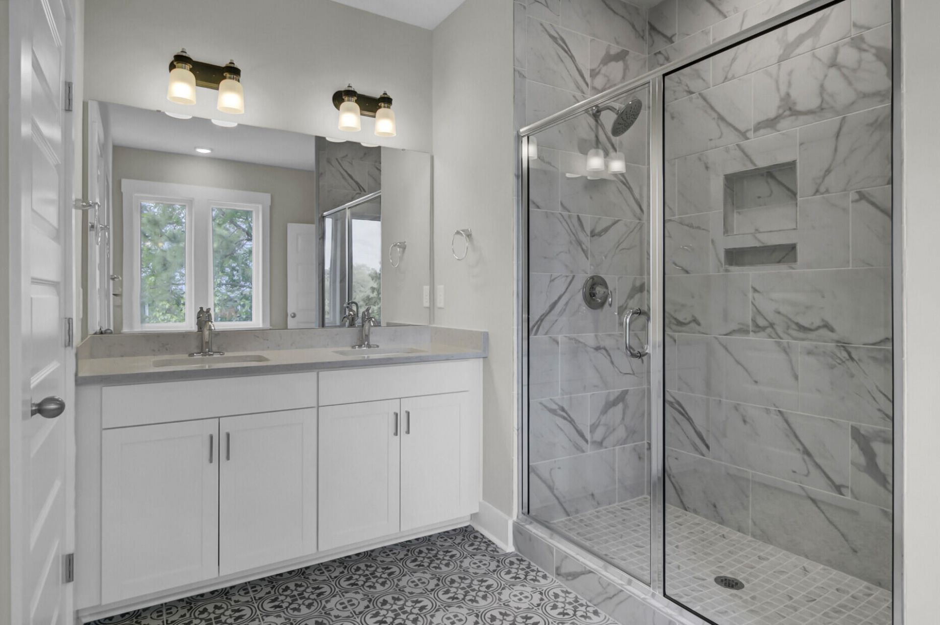 4069 S Rhett Avenue Photo 20