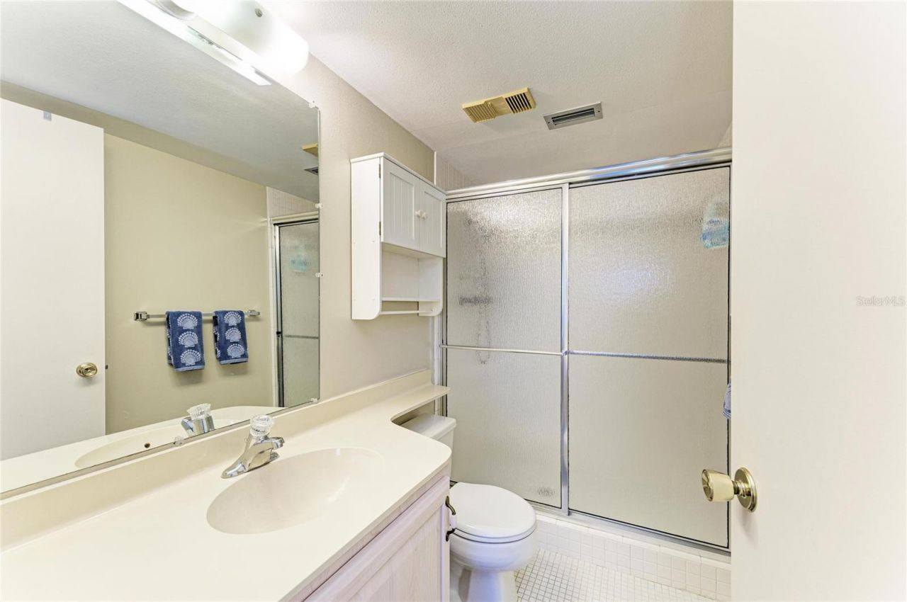 3680 Ironwood Cir, Unit 601L, Bradenton, FL 34209 Photo