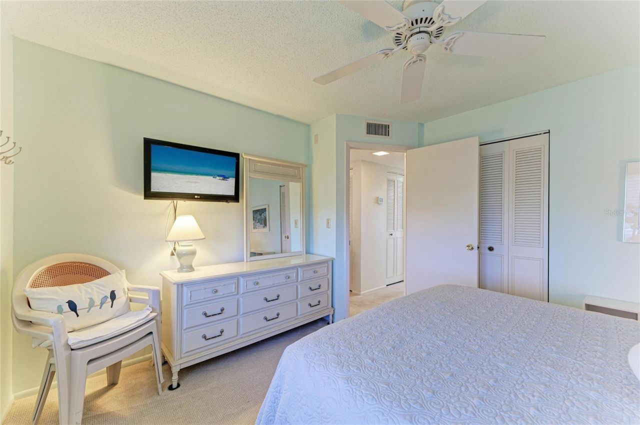 3680 Ironwood Cir, Unit 601L, Bradenton, FL 34209 Photo