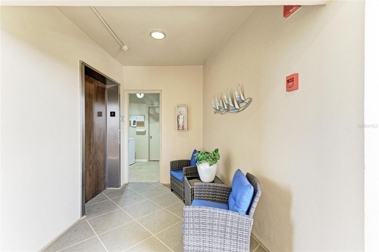 3680 Ironwood Cir, Unit 601L, Bradenton, FL 34209 Photo