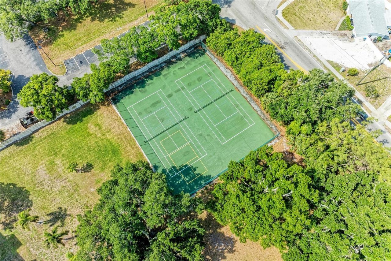 3680 Ironwood Cir, Unit 601L, Bradenton, FL 34209 Photo