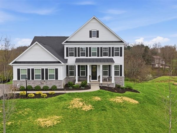 4001 Cross Creek Cir , Valencia, PA 16059