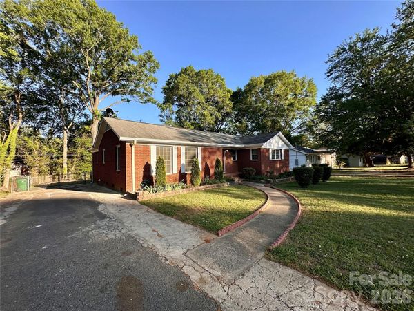 3220 Wiseman Drive , Charlotte, NC 28227