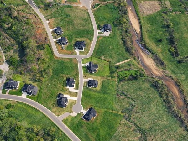 2701 NE Waterfall Avenue , Highfill, AR 72713