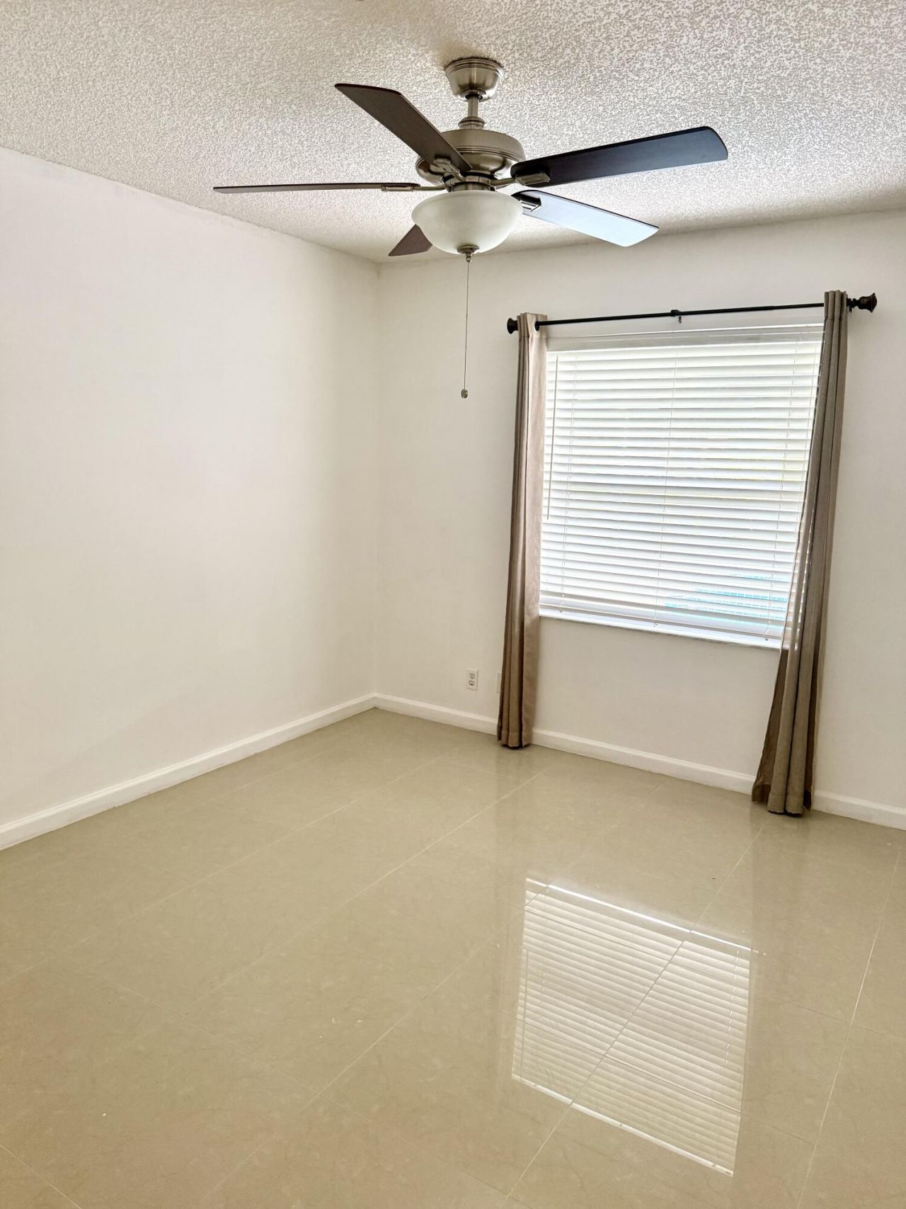 5749 NW 101st Way, Coral Springs, FL 33076 Photo