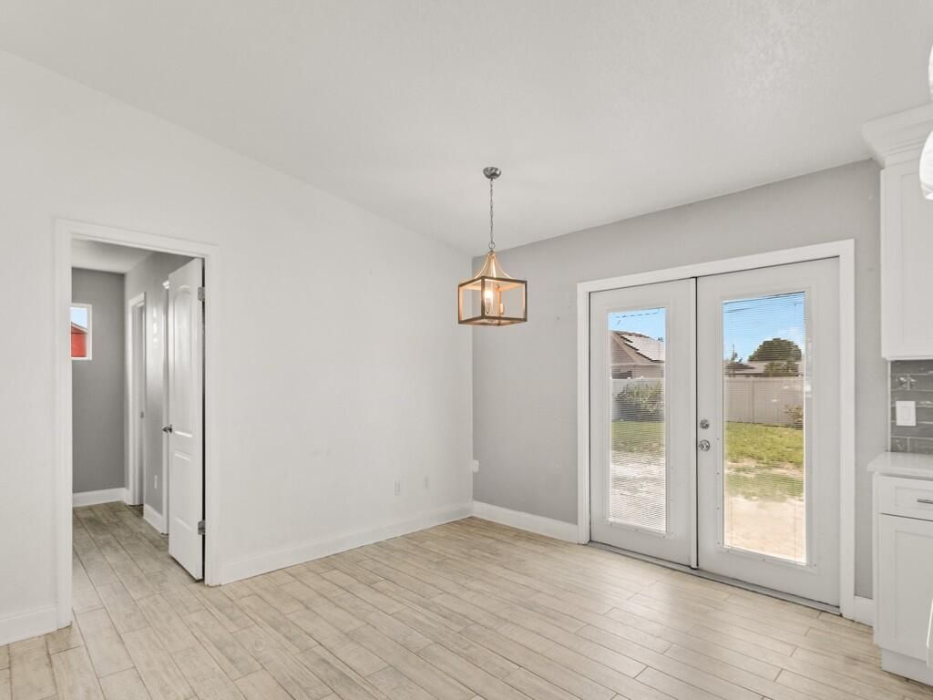 980 SW Connecticut Terrace, Port Saint Lucie, FL 34953 Photo