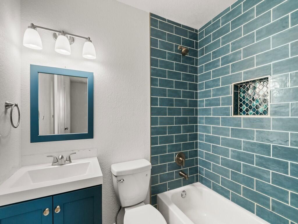 980 SW Connecticut Terrace, Port Saint Lucie, FL 34953 Photo