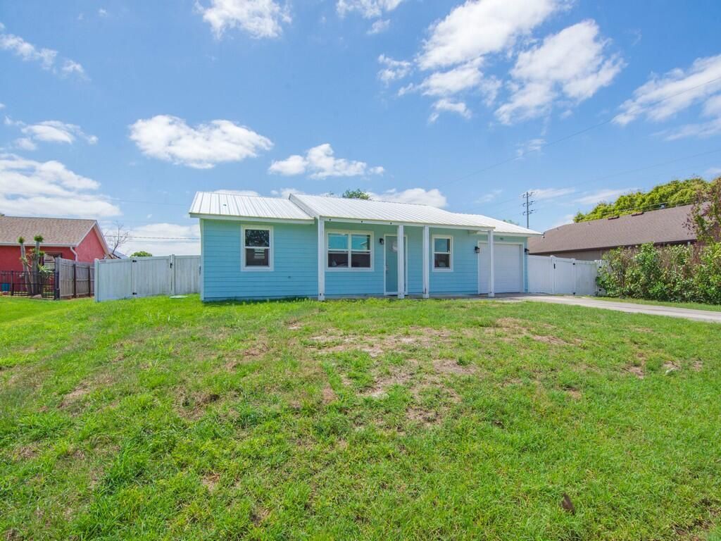 980 SW Connecticut Terrace, Port Saint Lucie, FL 34953 Photo