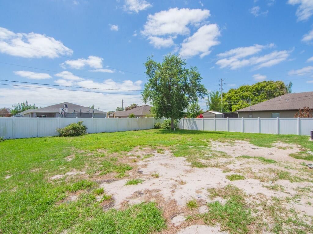 980 SW Connecticut Terrace, Port Saint Lucie, FL 34953 Photo