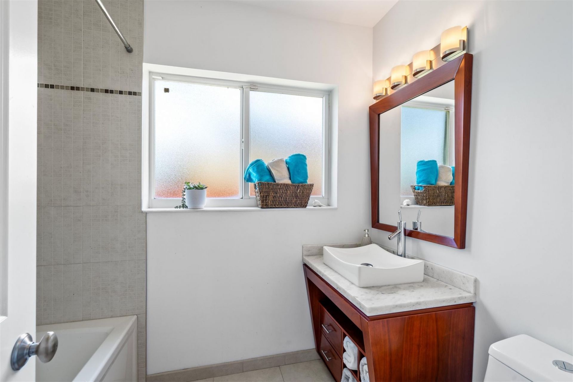 Please Call For Address, Hollywood, FL 33019 Photo