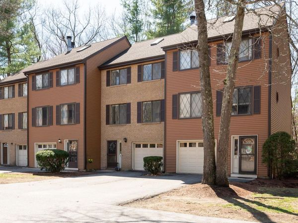 11 Winrow Drive, Merrimack, NH 03054